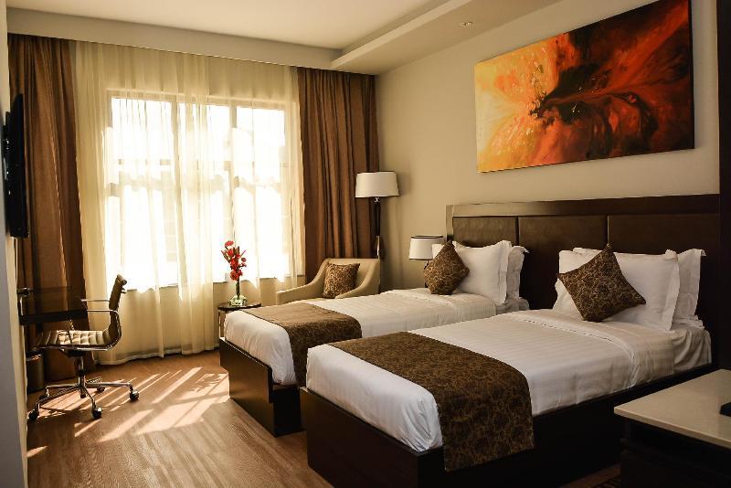 Doubletree By Hilton Nairobi Otel Dış mekan fotoğraf